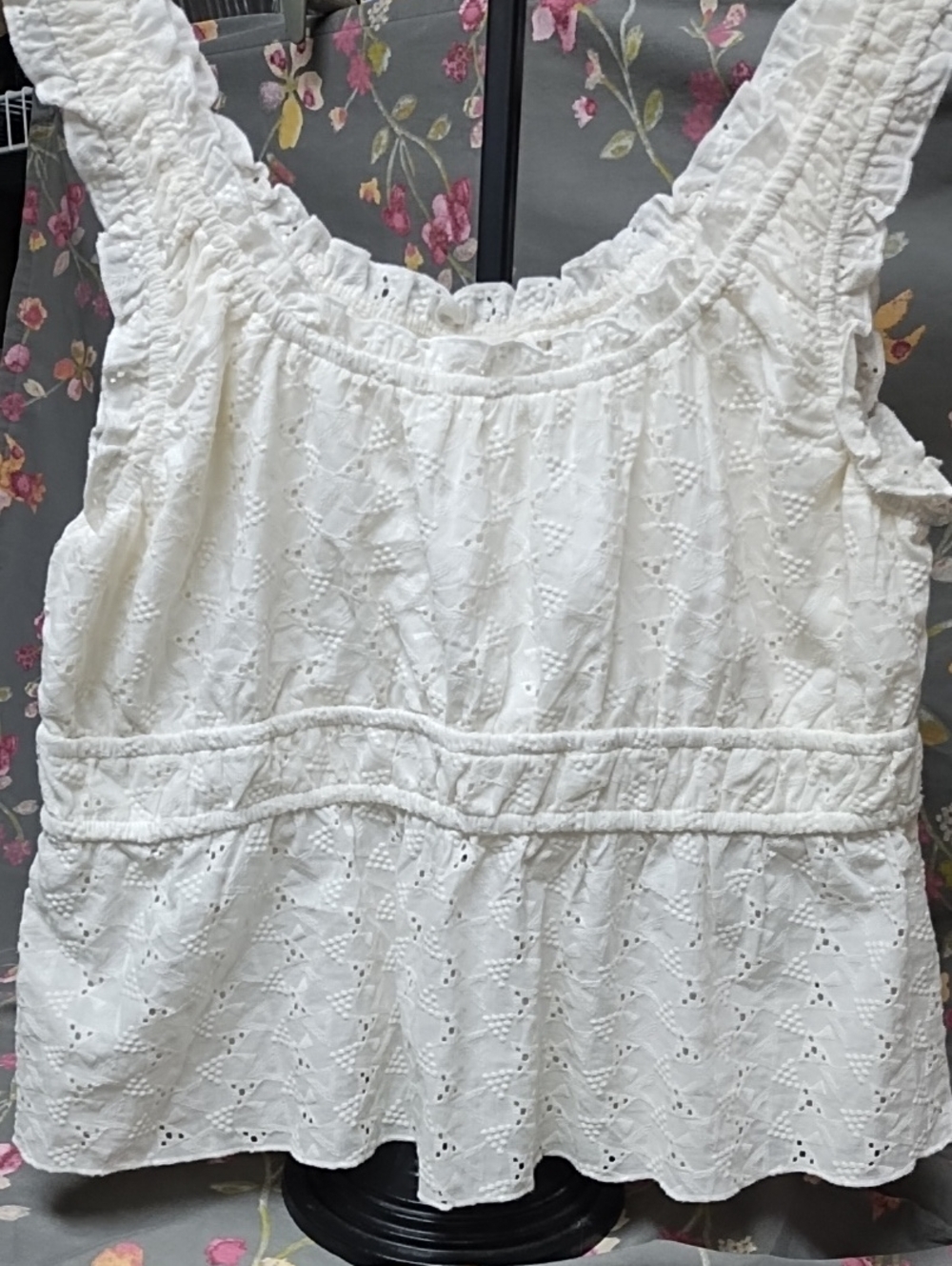 Urban Romantics Off White Eyelet Peplum Tank Top